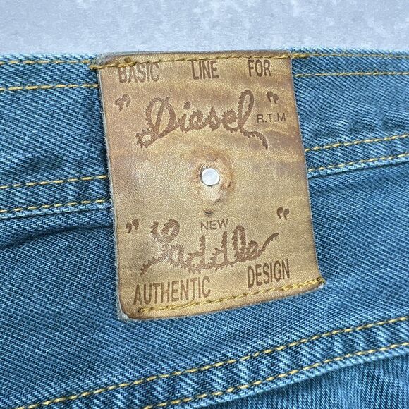 Diesel Basic Jeans Saddle Denim Men’s 36X27 Green Denim Straight Fit Raw Hem - Picture 11 of 14